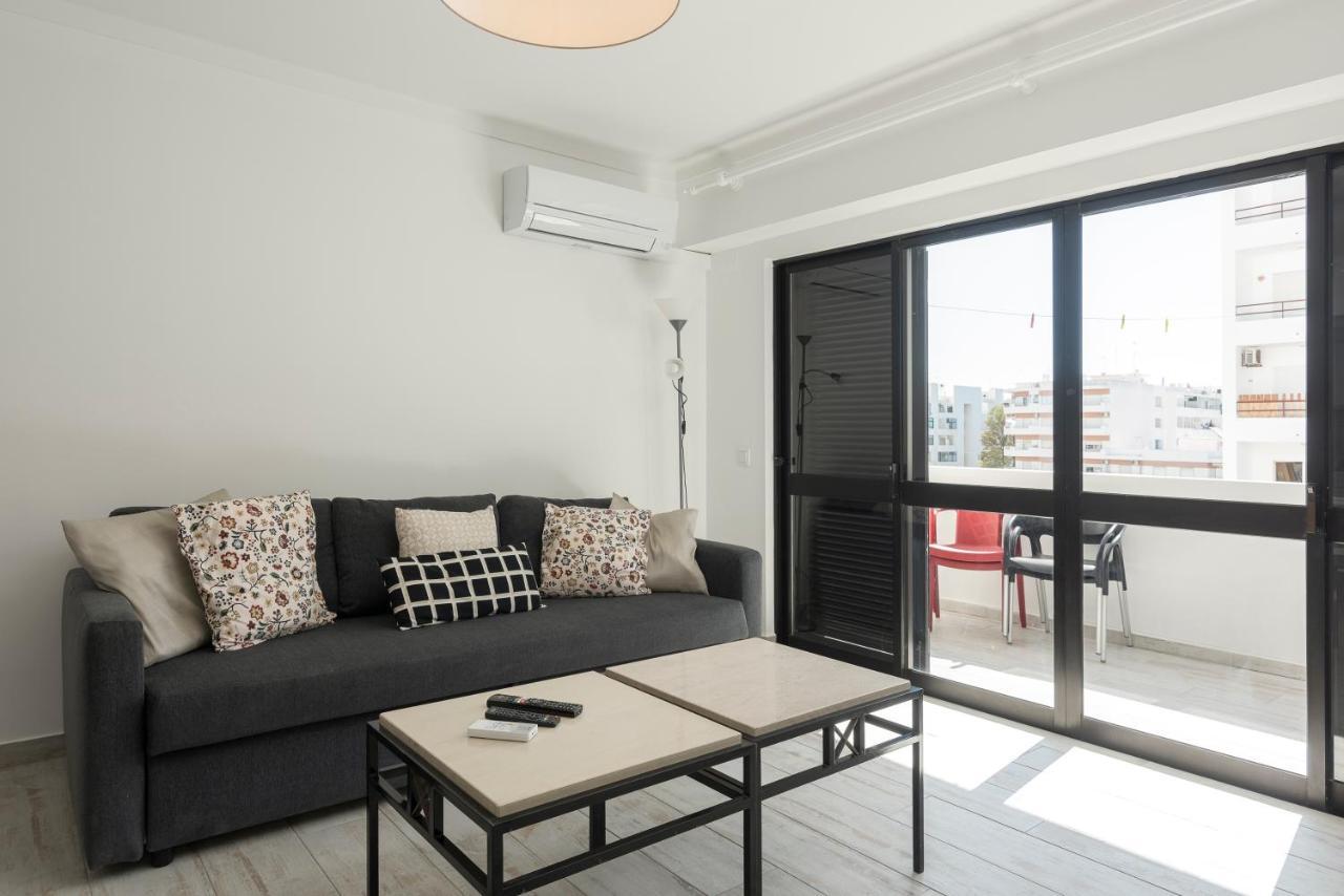 Chantal Apartment - Near The Beach - קווארטיירה מראה חיצוני תמונה